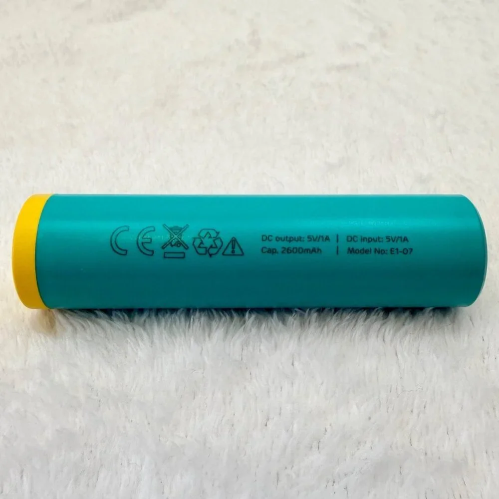 Power Bank Cylindrical Rod Model E1-07 USB A Back-Up Battery Teal Yellow